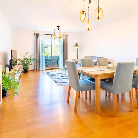 Serene Haven Retreat - Madeira Island アパート *